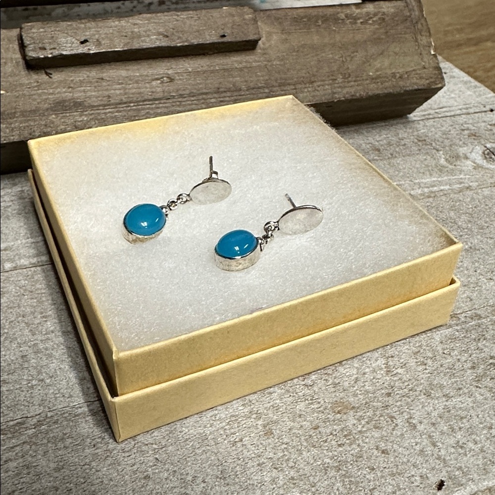 Sterling silver great shape stamped blue chalcedony gemstone dangle earrings
